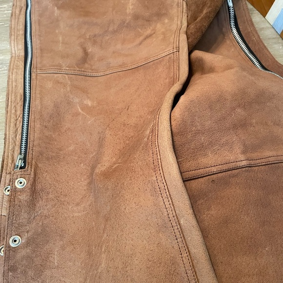 Hudson Leather chaps. Vintage. 2X. Great used condition.  LOOS. - Picture 4 of 7